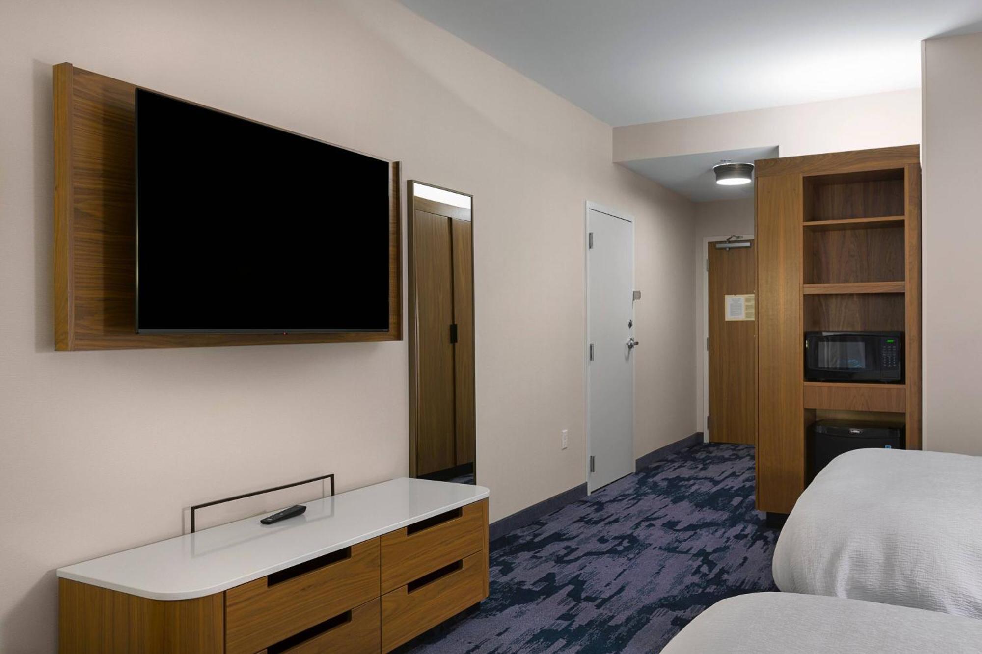 Fairfield By Marriott Inn & Suites Стейтсвилл Экстерьер фото