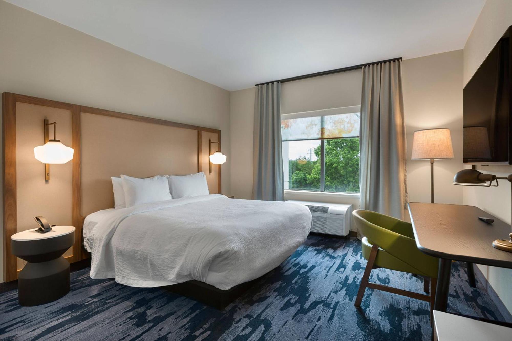 Fairfield By Marriott Inn & Suites Стейтсвилл Экстерьер фото